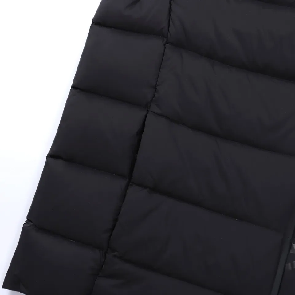 ~~F 323 2024 Moncler Classic ✌️👏🥰🥰 Moncler 80 🧥。 ， 。😎 🎽， 🏆 ， Versatile 🉑 。😄 、 、 Versatile～ ：Black、White Size：1 2 3 4 5